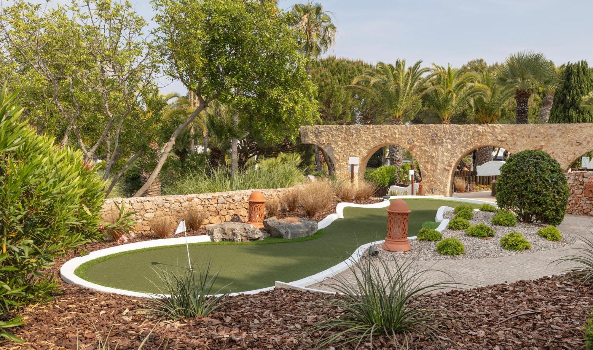 Vila Vita Parc Armação de Pêra Екстериор снимка Golf course in Portals Nous
